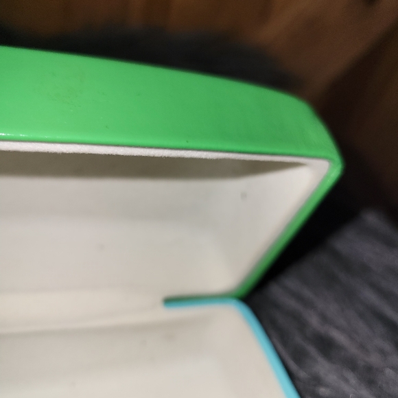 Kate Spade Sunglasses with Case - Picture 13 of 16